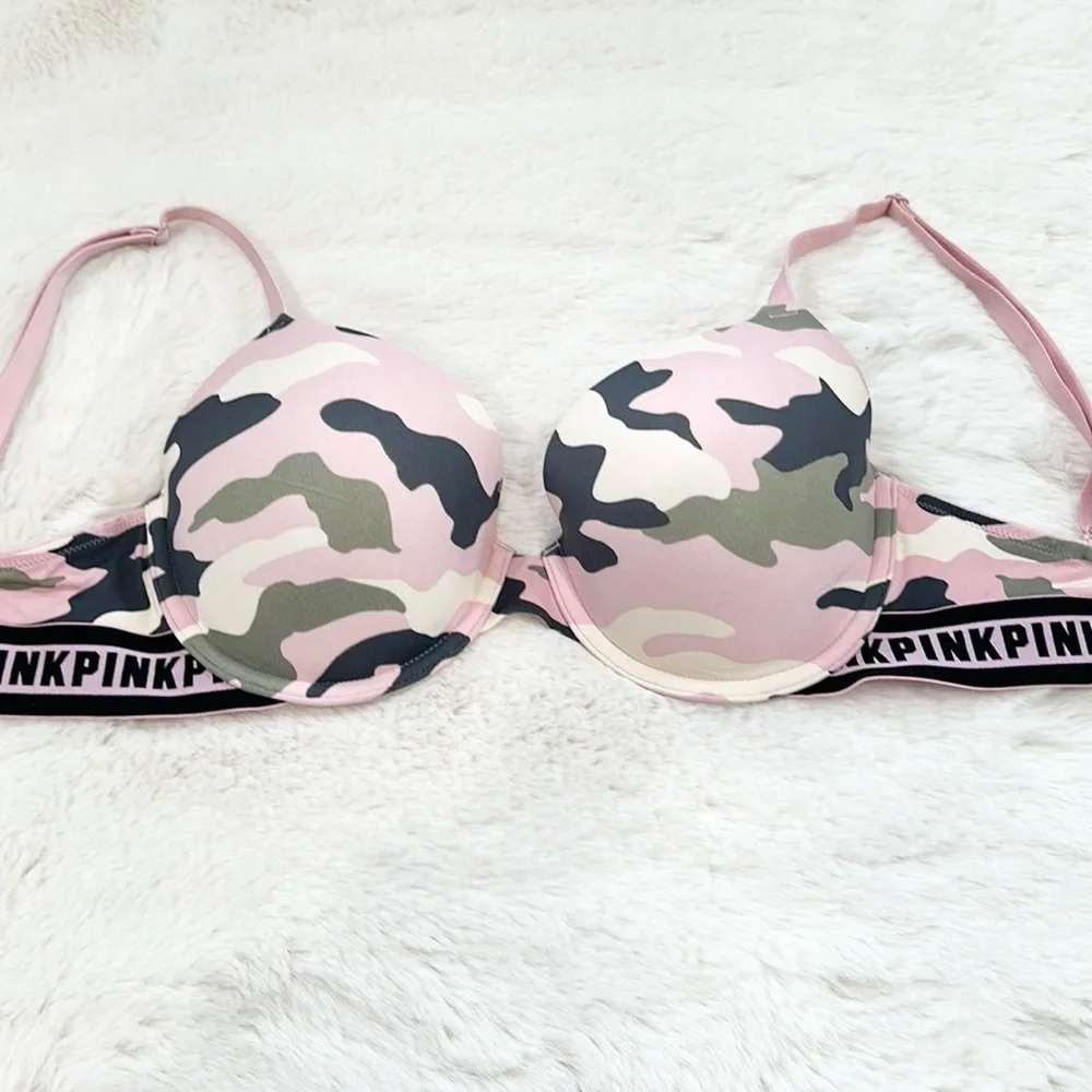 VS PINK Lightly Lined Wear Everywhere T-Shirt Bra Pink Camo size 32DD